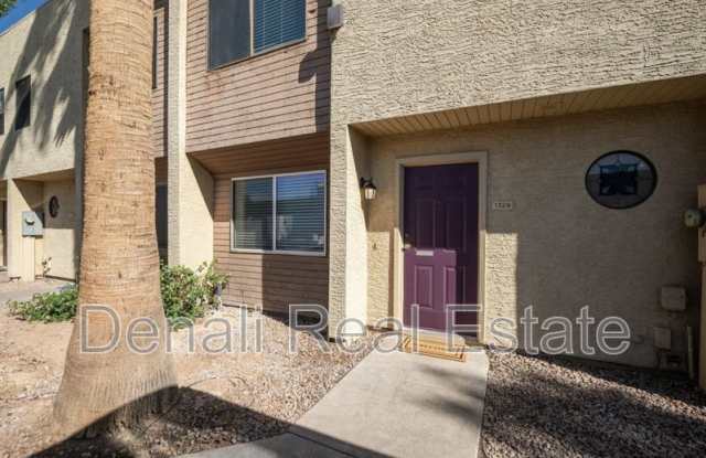 1329 S Mitchell Dr photos photos