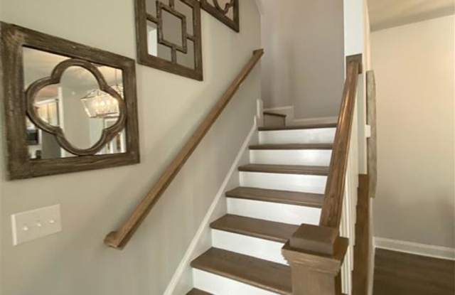 730 Lyndon Station Drive photos photos