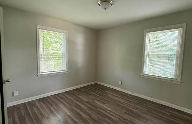 10124 Winkler Drive Gallery 4