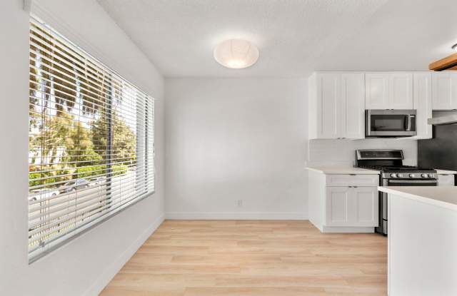 Avenue 55 photos photos