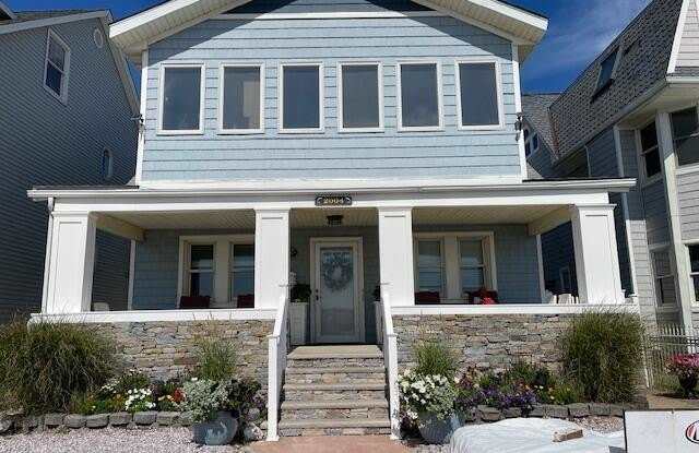 2004 Ocean Avenue N photos photos