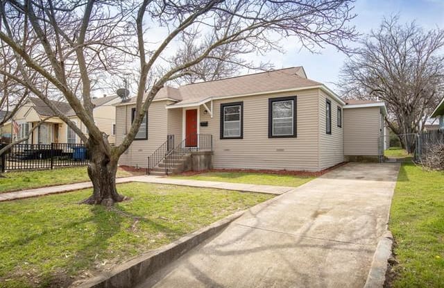 619 S Barnett Avenue - 619 South Barnett Avenue, Dallas, TX 75211