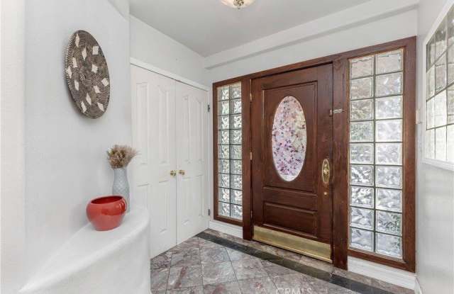 9348 Tujunga Canyon Gallery 2