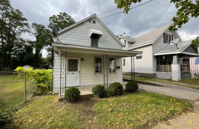Cozy Single-Family - Inquiry Today! - 312 Twelfth Street, Schenectady, NY 12306