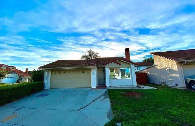 279 Chestnut Way - 279 Chestnut Way, Oceanside, CA 92057