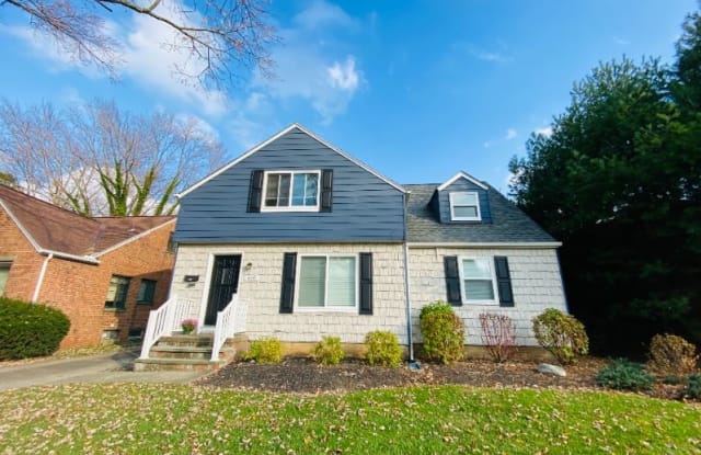 4341 W 215th St 2 - 4341 West 215th Street, Fairview Park, OH 44126