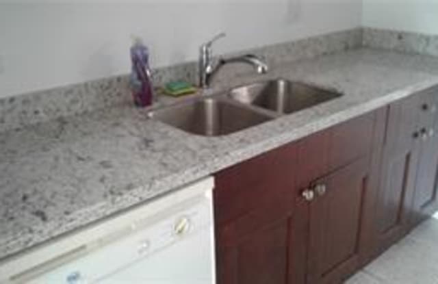 1807 SW 23rd St - 1807 SW 23rd St, Fort Lauderdale, FL 33315