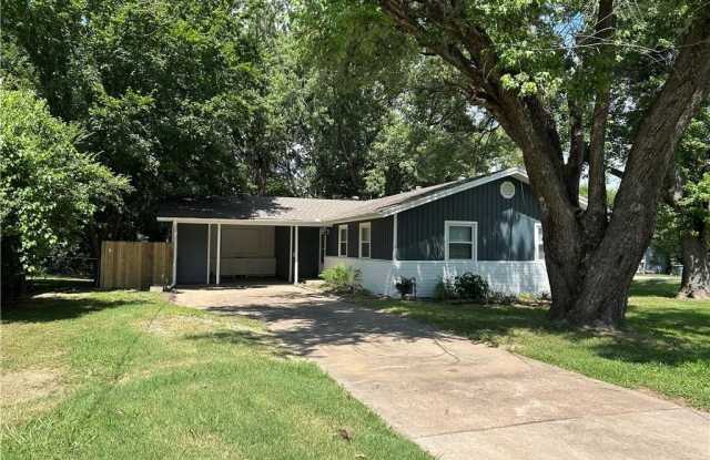 1237  N Vista  PL photos photos