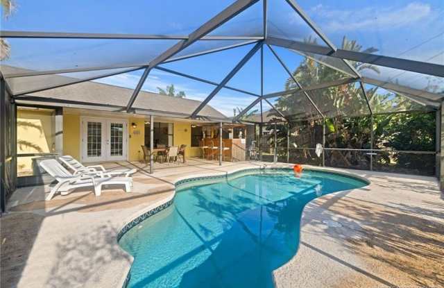 2542 SW Kensington Street photos photos