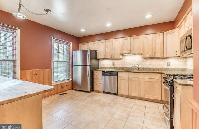 10146 VILLAGE KNOLLS COURT Gallery 3