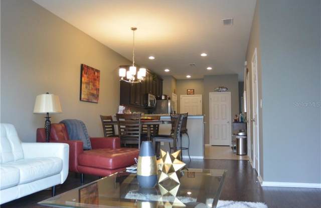 4907 WHITE SANDERLING COURT Gallery 2