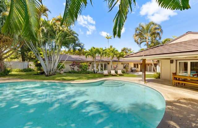 Modern Tropical Home w/Pool, Private Yard, & A/C. Kahala Breeze Gallery 4
