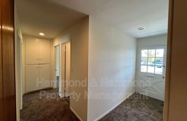 7859 Hanna Ave. Gallery 3