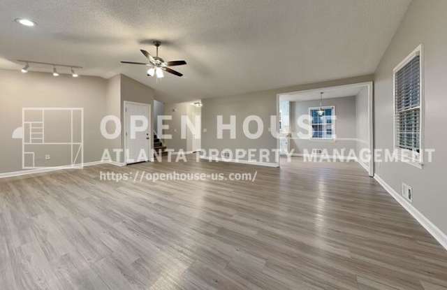 2211 Grayfield Drive Gallery 3