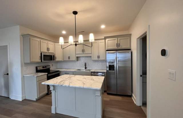 104 Filbert Way - 1 photos photos
