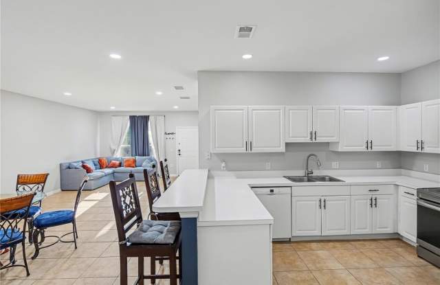 3158 SUN LAKE COURT Gallery 4