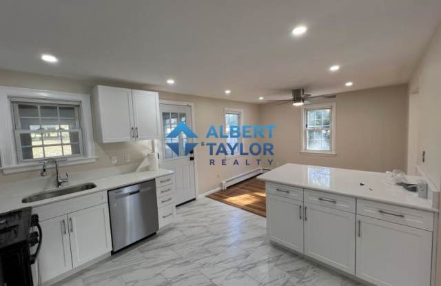 10 Regina Rd. photos photos