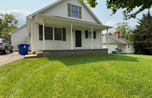 3 Bedroom 2 Bath Duplex Gallery 3