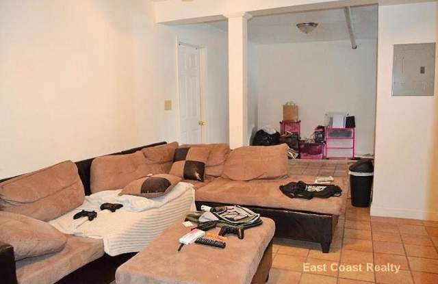 Solid Garden Level Apt w Heat and Hot Water Included! Near T, Whole Foods, Star Market! Brookline Border! Cat OK photos photos