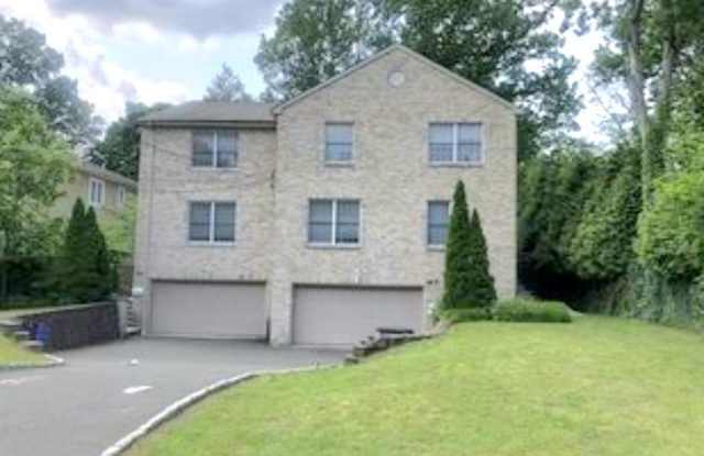 185 Tenafly Road photos photos