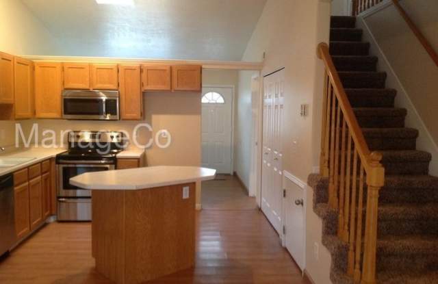 6932 South Etruscan Court Gallery 4