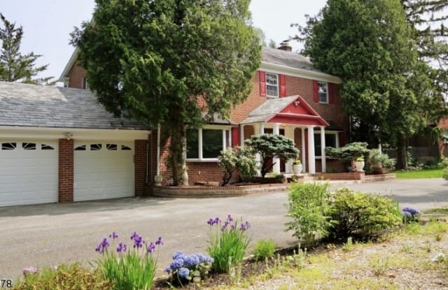 170 Passaic Ave - 170 Passaic Avenue, Roseland, NJ 07068