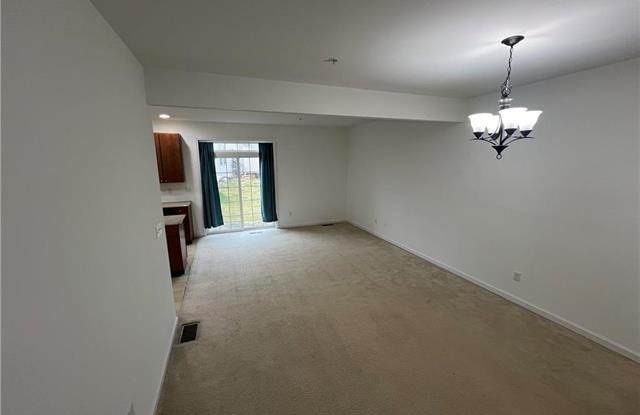 318 Milkweed Drive Gallery 2