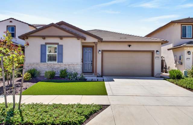 Stunning 4-Bedroom, 3-Bathroom Home in Sacramento’s Northlake Community Gallery 1