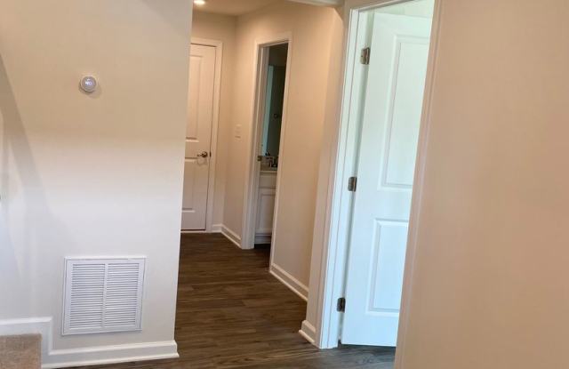 Room in 4 Bedroom Townhome at Valley Walk Dr photos photos