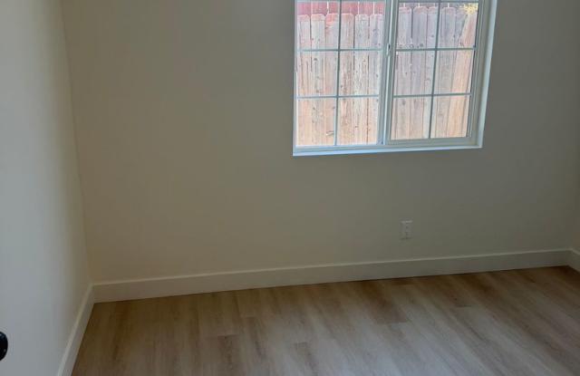 Newly Built 1-Bedroom Bungalow in El Monte Gallery 3