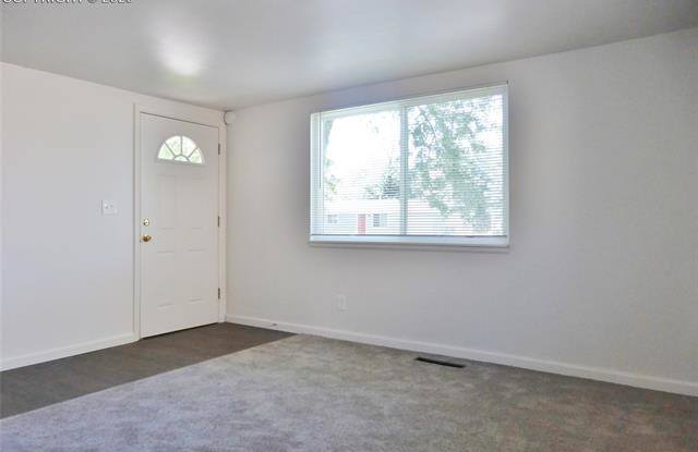 1207 Hartford Street Gallery 2