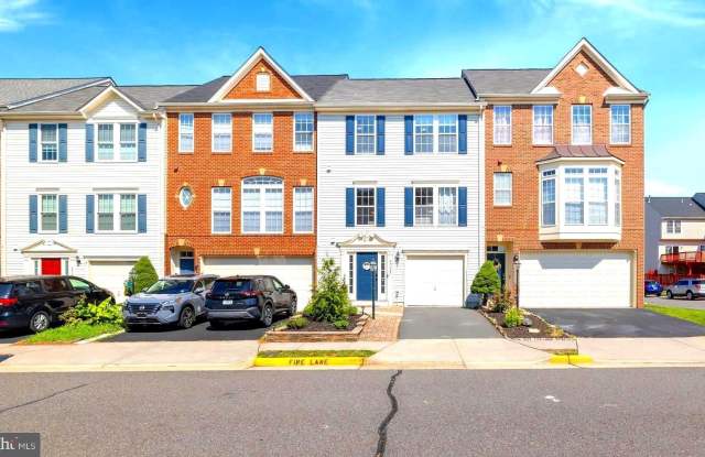 25427 ELM Terrace - 25427 Elm Terrace, Loudoun County, VA 20105