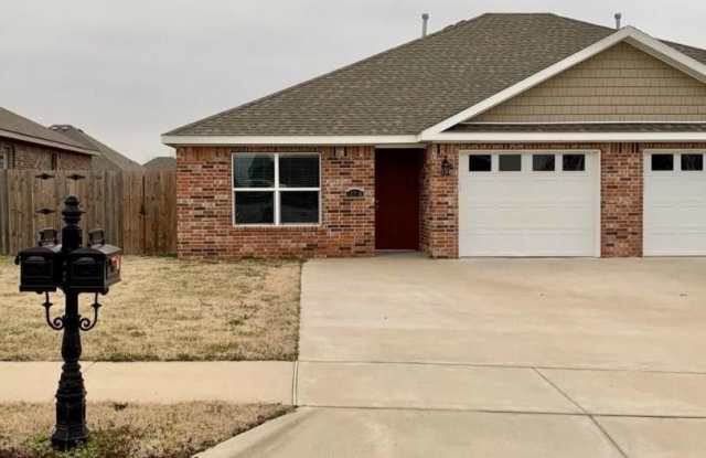 601 W Weymouth Court photos photos