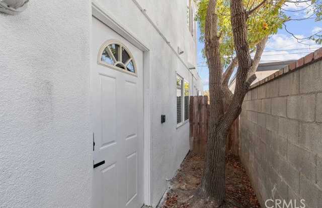 1578 San Bernardino Place - 1578 San Bernardino Place, Costa Mesa, CA 92627