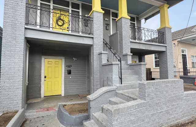 2423 Magnolia Street photos photos