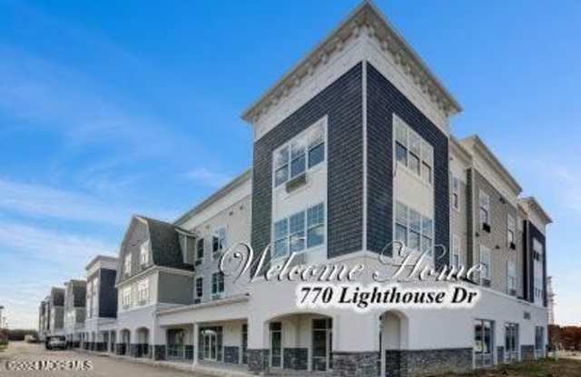 770 Lighthouse Drive Gallery 1