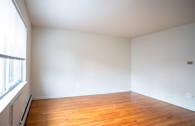 Crestwood Park II Gallery 4