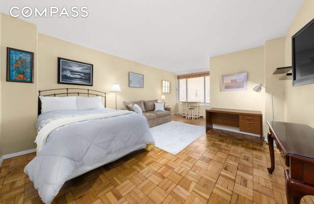 1160 Third Avenue photos photos