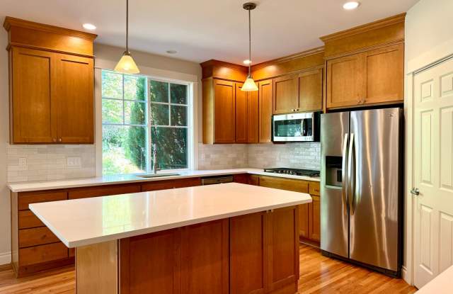 Gorgeous 4 bedroom with additional main floor office, in town Winslow NOW AVAILABLE - 404 Cosgrove Street Northwest, Bainbridge Island, WA 98110