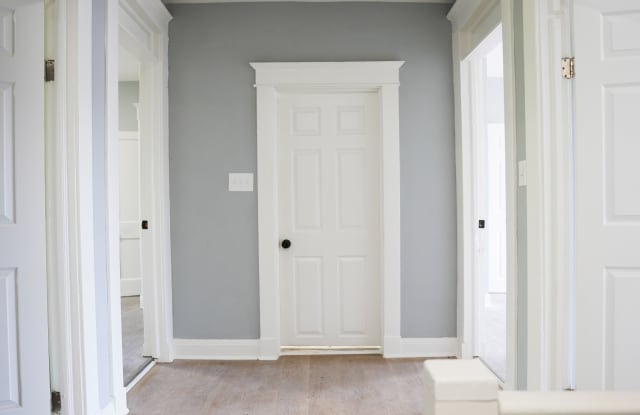 4904 Queensberry Ave photos photos