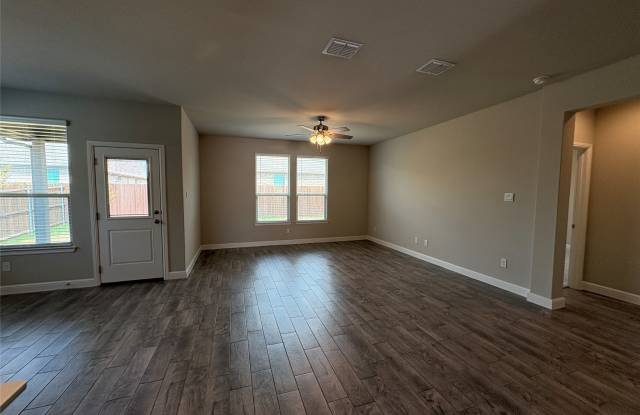 5267 Mountain View Drive Gallery 3