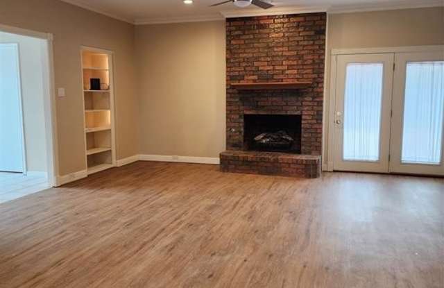 3813 Vista Woods Drive Gallery 2