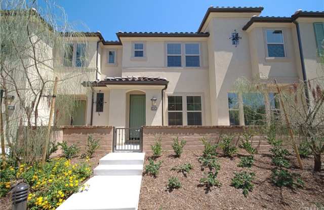 86 Savannah - 86 Savannah, Lake Forest, CA 92630