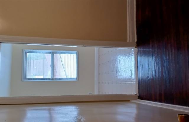 14432 Strathmoor St Gallery 2