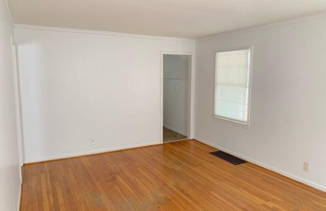 8600 Summit St. Gallery 3