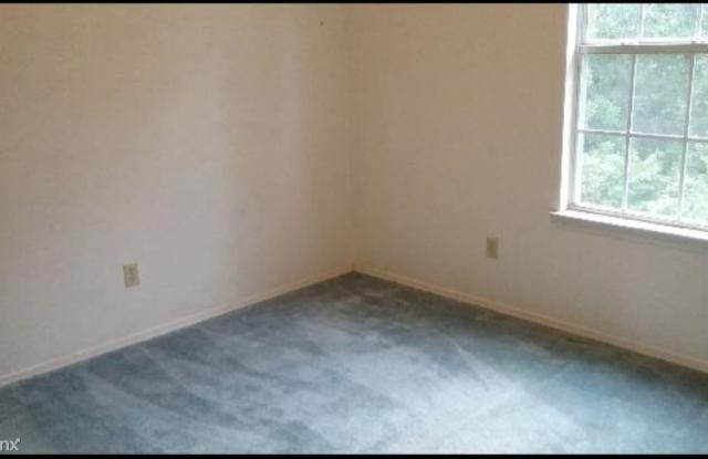 3417 Andrew Dr Gallery 2