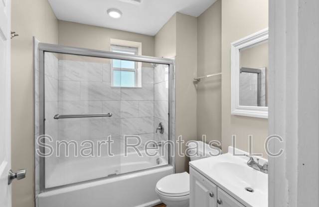 3619 Commonwealth Avenue - 1F Gallery 3