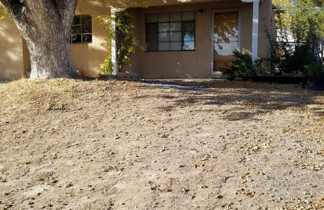 2324 E 14th Street - 2324 E 14th St, Farmington, NM 87401