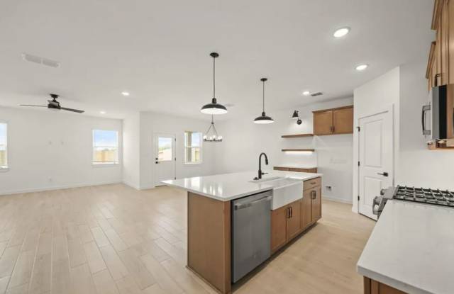 Newly constructed 3BR House beside Angel Lagoon in Dayton photos photos