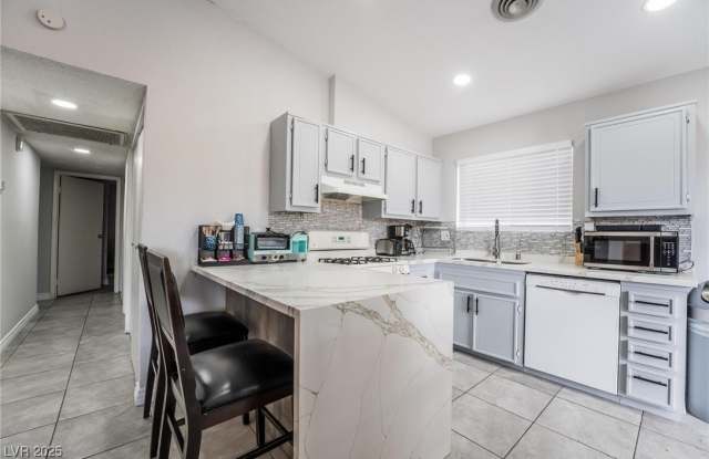 6467 Pawlow Avenue photos photos